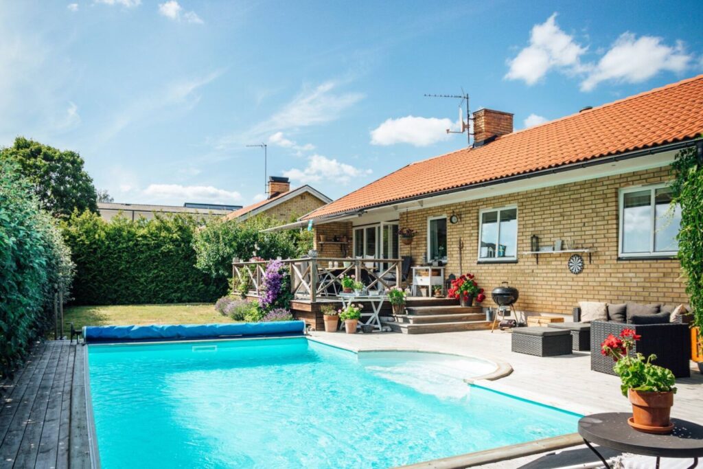 23. Renoverad Stentrappa 2 plans hus Nacka Skuru