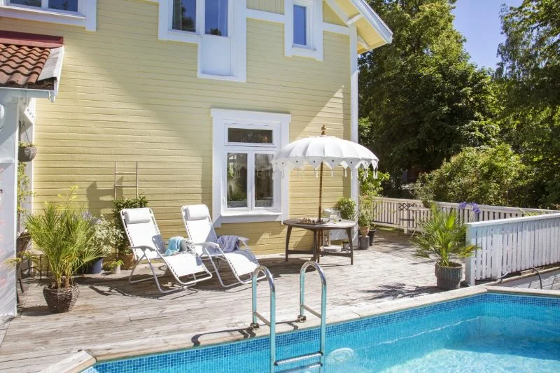 30. Poolanla╠eggning till villaa╠egare